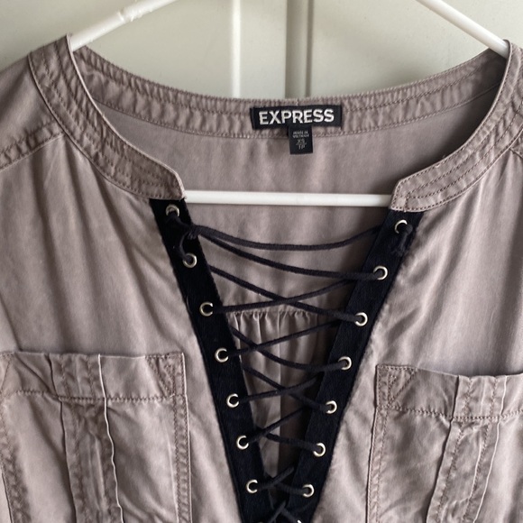 Express dress - Picture 2 of 2